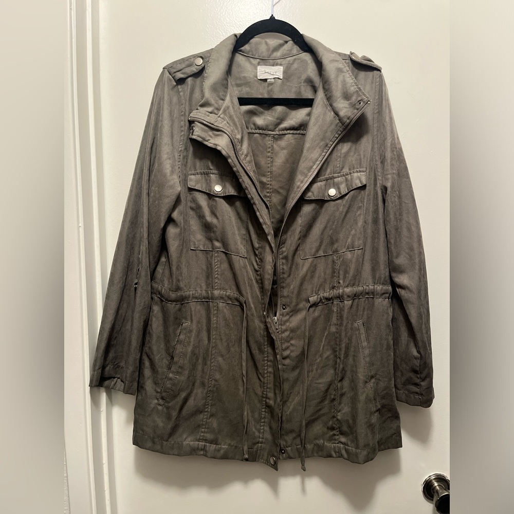 Size 1X Army green/ grey colored Korey utility jacket.